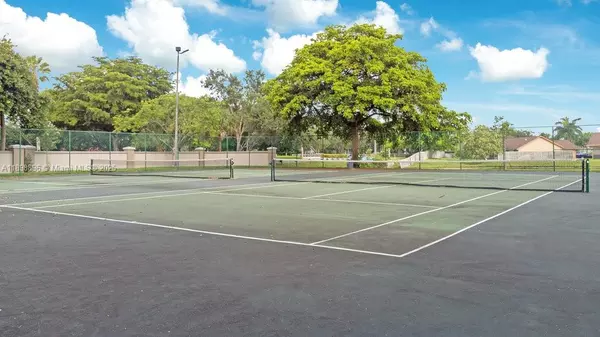 Sunrise, FL 33351,9971 Nob Hill Pl #9971