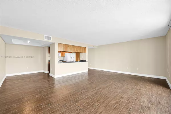 Miami, FL 33131,1200 Brickell Bay Dr #3501