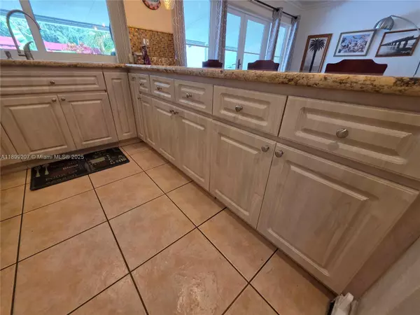 Miami Lakes, FL 33014,6923 Holly Rd