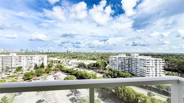 Miami, FL 33179,1351 NE Miami Gardens Dr #1423E