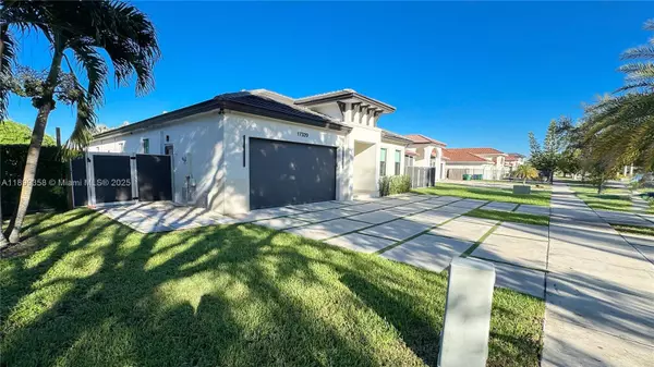 17320 SW 92nd Ct, Palmetto Bay, FL 33157