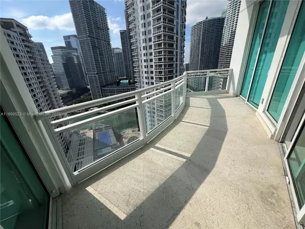Miami, FL 33131,900 Brickell Key Blvd #2205