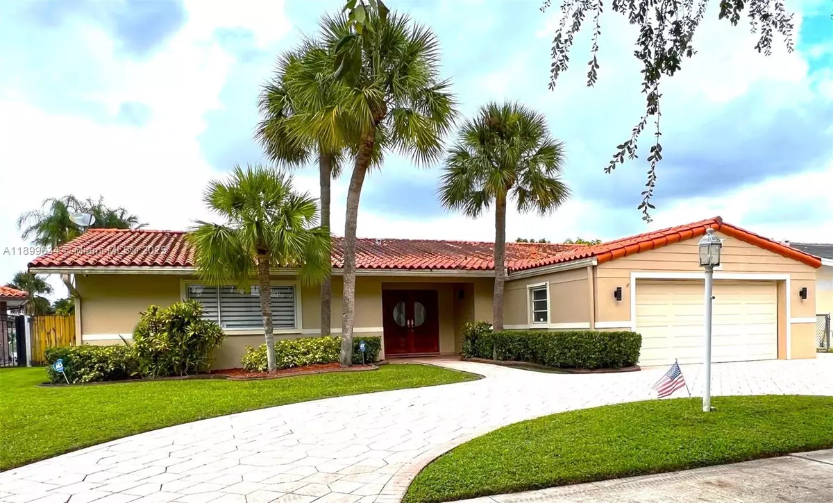 Miami Lakes, FL 33016,15121 Garvock Pl