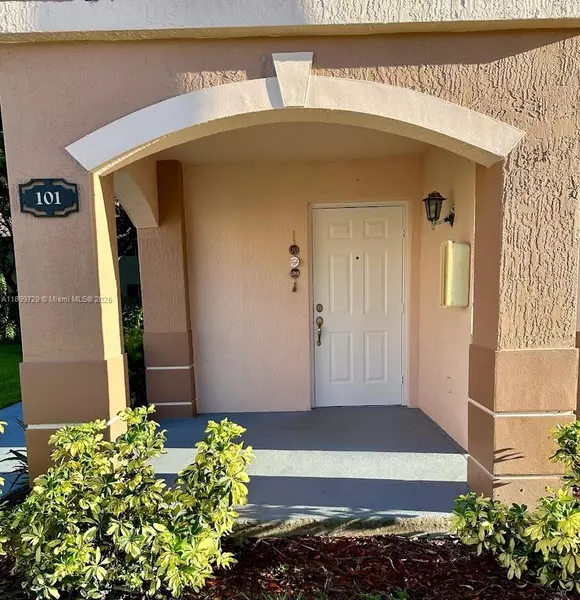 1270 SE 28th Ct #101, Homestead, FL 33035