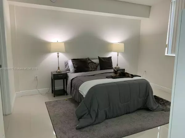 Miami, FL 33125,1861 NW S River Dr #902