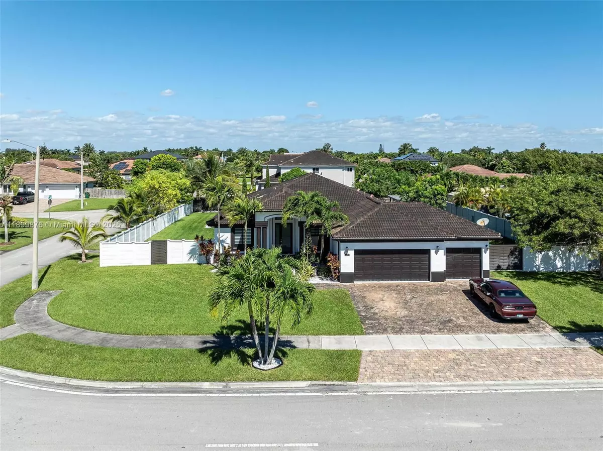 Miami, FL 33170,12865 SW 224th St