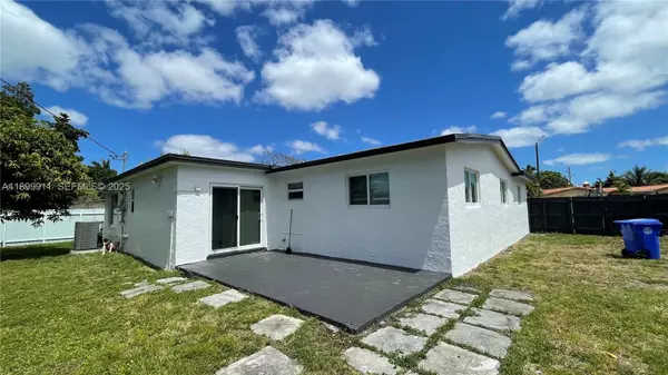 Pembroke Pines, FL 33023,6407 SW 5th St