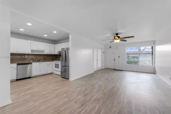 Miami, FL 33175,12820 SW 43rd Dr #233-B