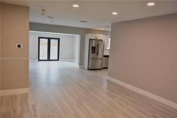 Hollywood, FL 33021,3130 Pierce St