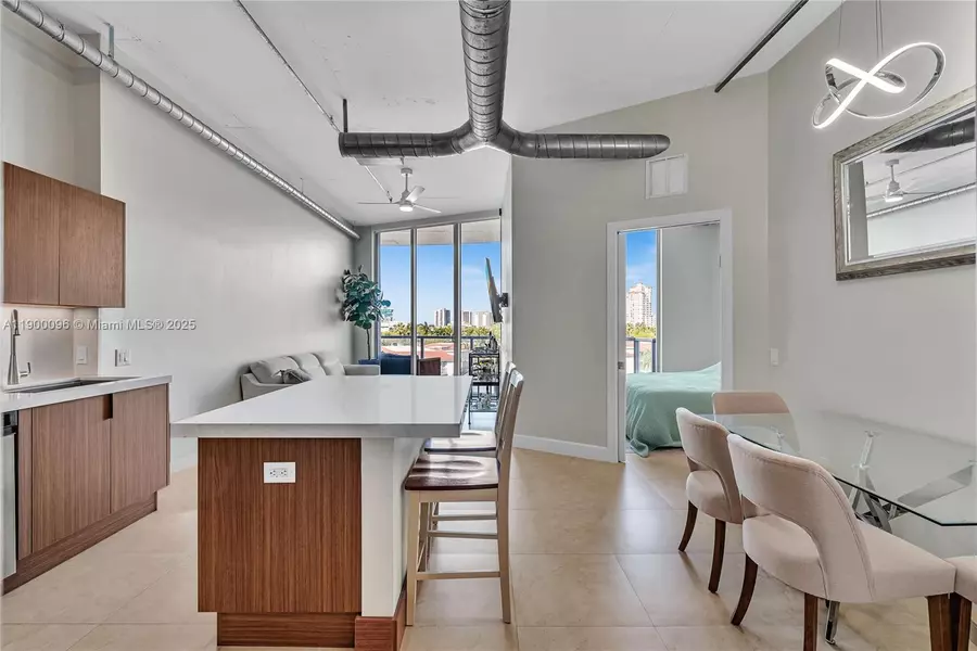 3029 NE 188th St #503, Aventura, FL 33180