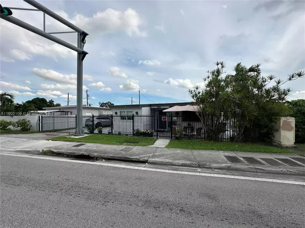 Miami, FL 33126,6060 NW 7th St