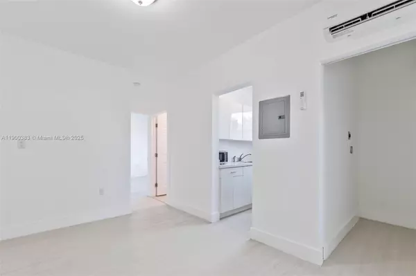 Miami, FL 33128,1051 NW 2nd St #12