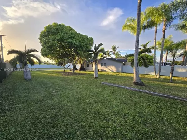Homestead, FL 33031,20925 SW 248th St