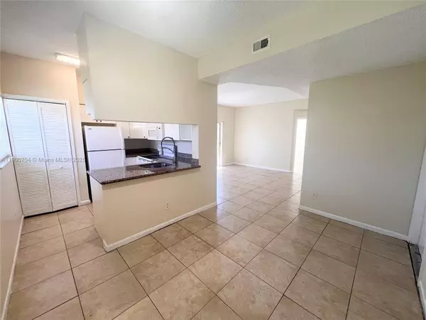 Deerfield Beach, FL 33064,731 Cypress Ln #I8