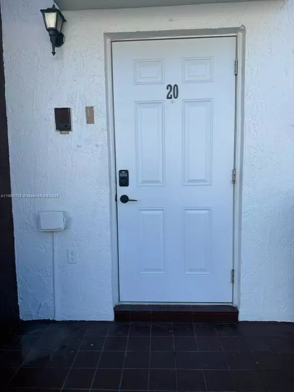 401 SW 109th Ave #20, Sweetwater, FL 33174