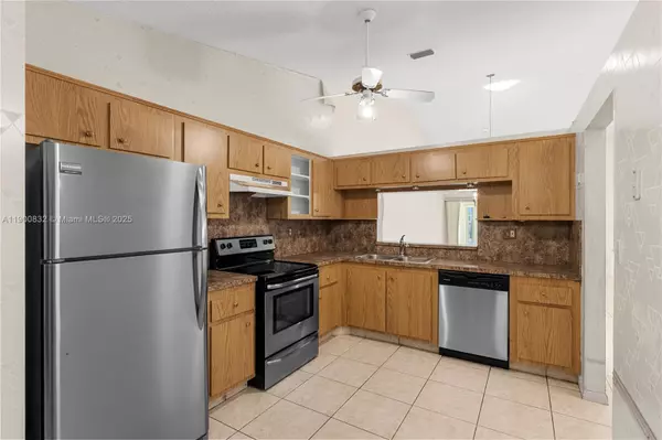 Tamarac, FL 33321,6050 NW 92nd Ave