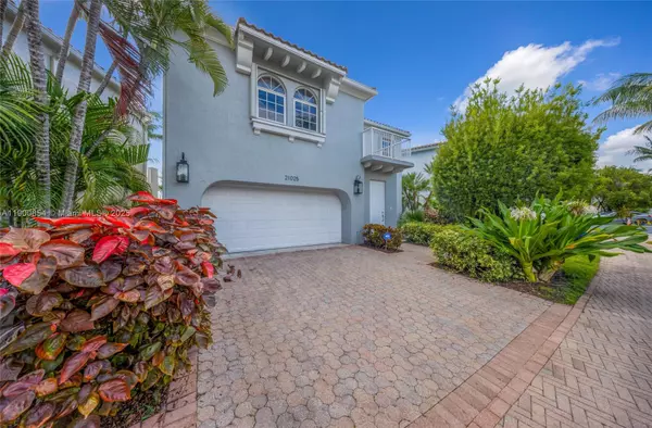 21025 NE 31st Ave, Aventura, FL 33180