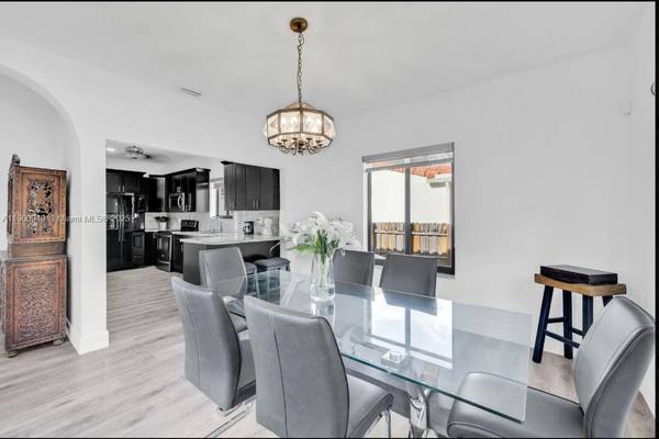 Miami, FL 33135,2152 SW 10th St