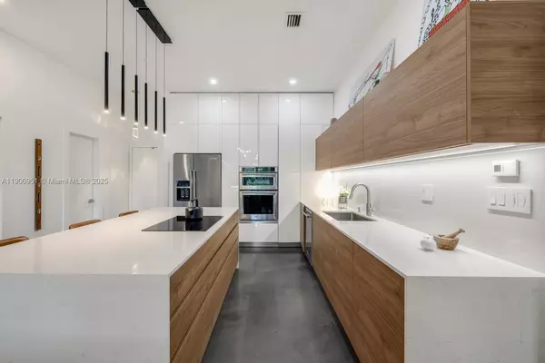 Miami, FL 33181,11111 Biscayne Blvd #1F