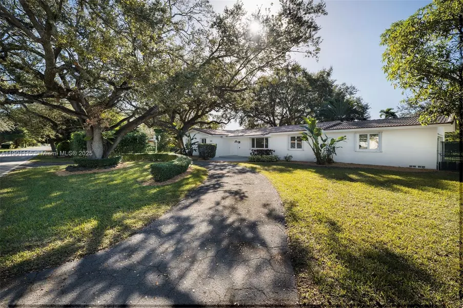8390 SW 132nd St, Pinecrest, FL 33156