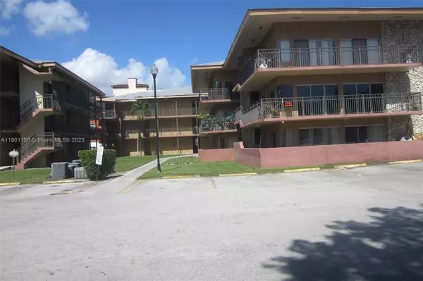 4850 SW 63rd Ter #232, Davie, FL 33314