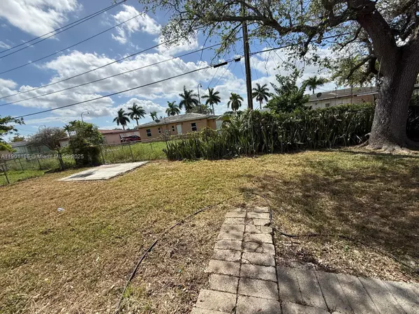 Miami, FL 33176,14720 Monroe St
