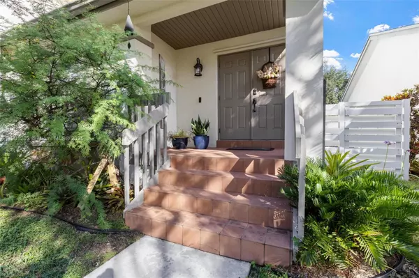 14683 SW 145th Ter, Miami, FL 33186