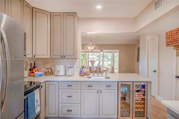 Coconut Creek, FL 33063,754 Banks Rd