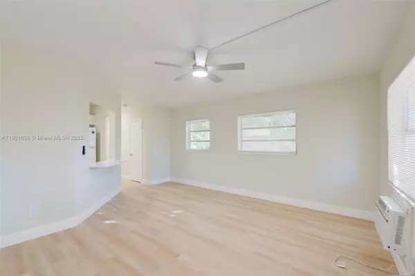 Sunrise, FL 33313,1880 NW 59th Way