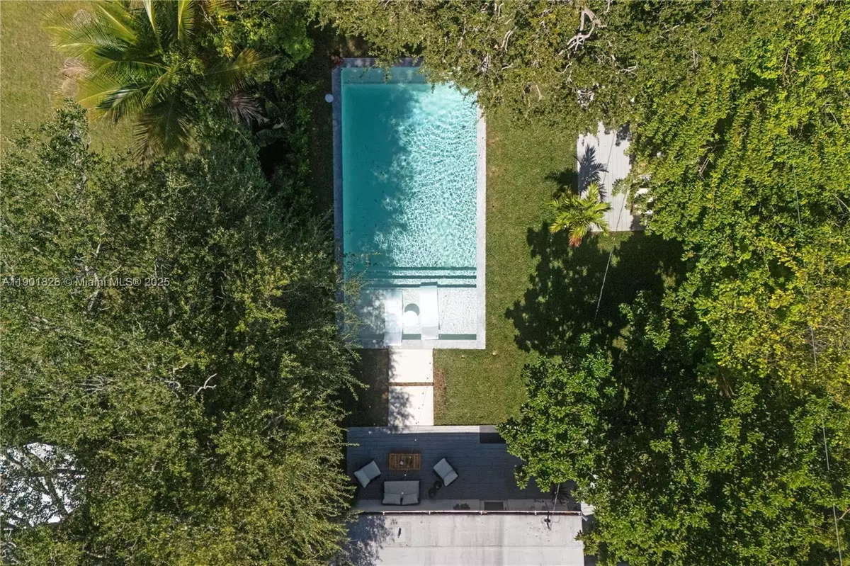 Miami, FL 33127,11 NW 45th St
