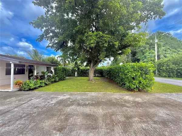 Miami, FL 33161,125 NE 150th St