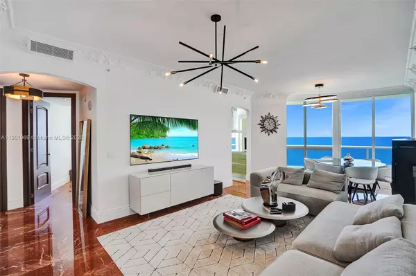 Sunny Isles Beach, FL 33160,18201 Collins Ave #3809
