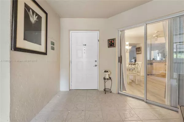 Tamarac, FL 33321,9599 Weldon Cir #A107