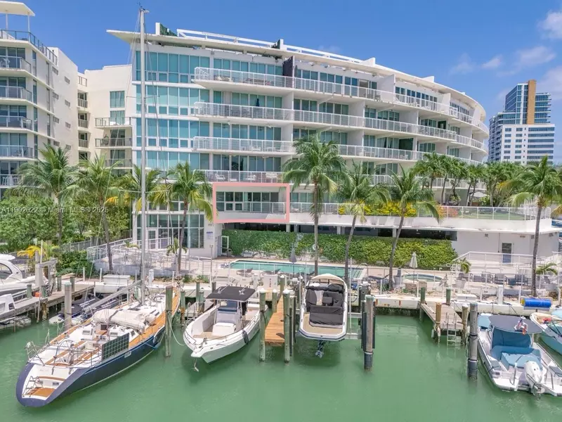 6580 Indian Creek Dr #209, Miami Beach, FL 33141