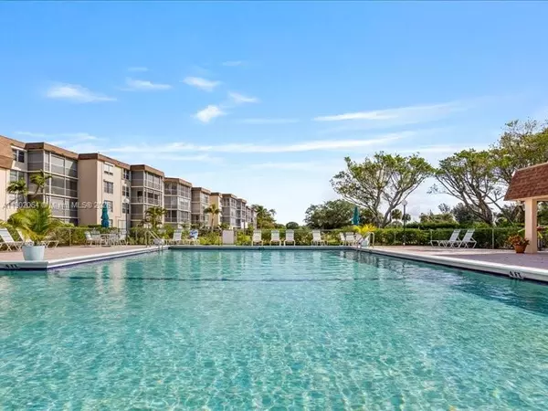 6200 NW 2nd Ave #418, Boca Raton, FL 33487