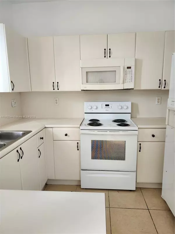 Homestead, FL 33035,2466 SE 15th Pl #337