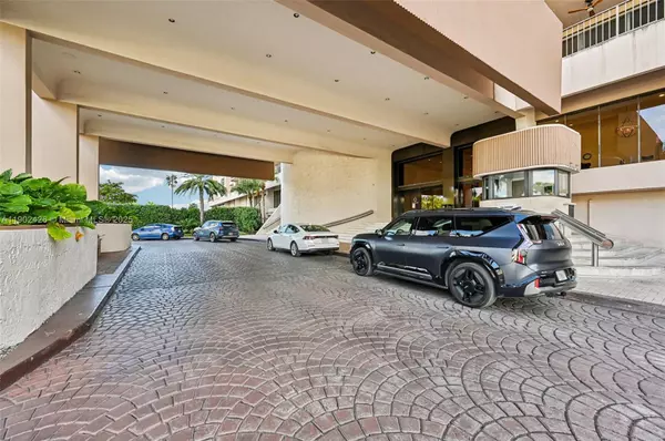 Miami, FL 33181,1800 NE 114th St #1004