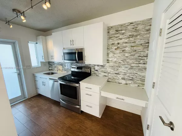 Pompano Beach, FL 33062,Address not disclosed