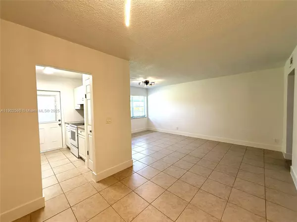 Hallandale Beach, FL 33009,1450 Atlantic Shores Blvd #110