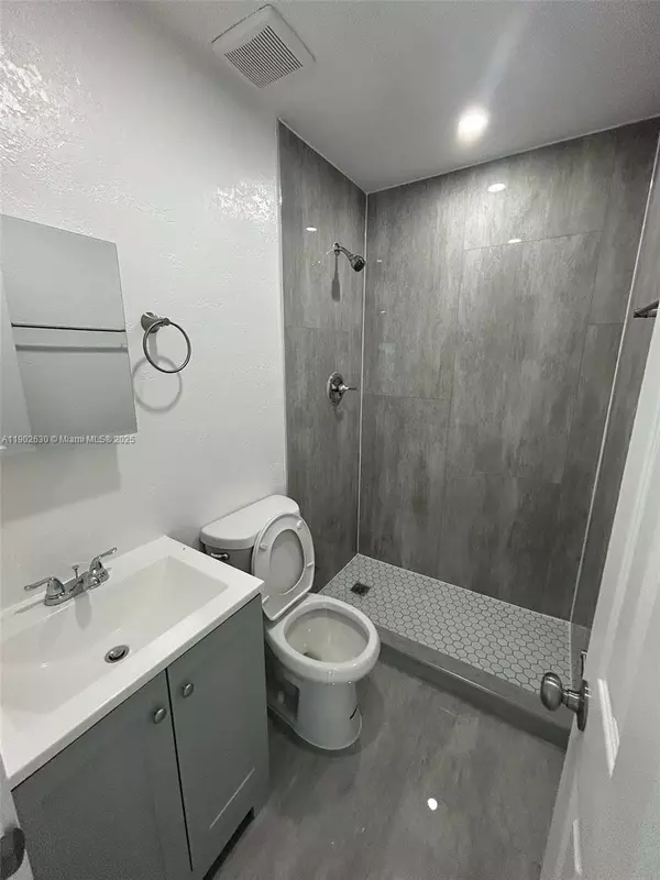 Dania Beach, FL 33004,309 Lewis Ln #2