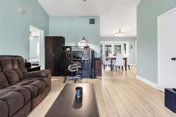 Miami, FL 33186,11634 SW 125th Ct