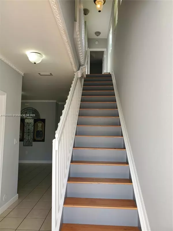 Doral, FL 33178,5560 NW 107th Ave #1015