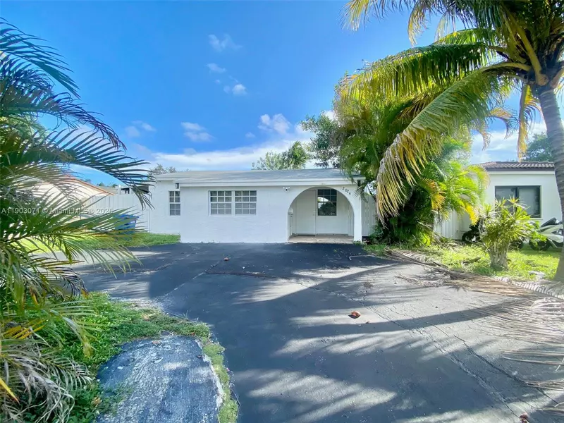 2024 NE 183rd St #0, North Miami Beach, FL 33179