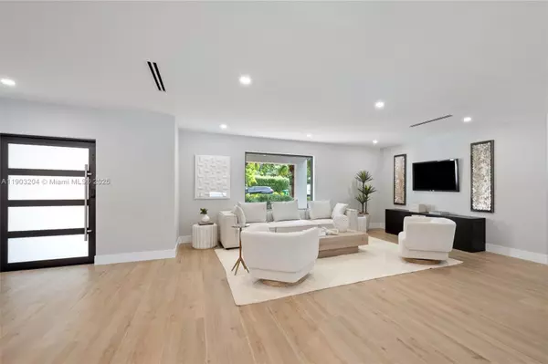 Palmetto Bay, FL 33158,14270 SW 73rd Ave