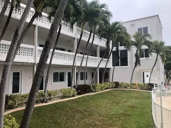 North Bay Village, FL 33141,7905 East Dr #9C