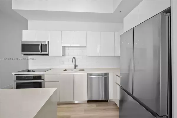 Hallandale Beach, FL 33009,101 Diplomat Pkwy #2306