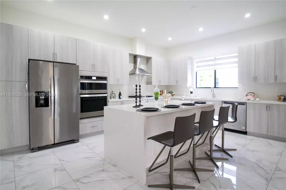 Doral, FL 33166,4335 NW 81st Ave