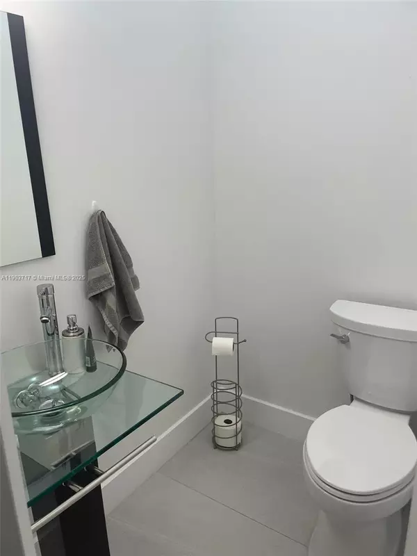 Dania Beach, FL 33312,3270 SW 44th St