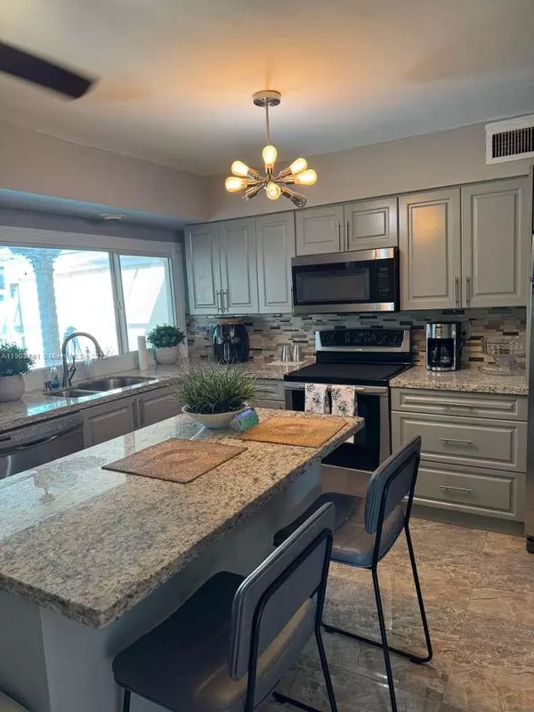 Miramar, FL 33023,6391 SW 34th St