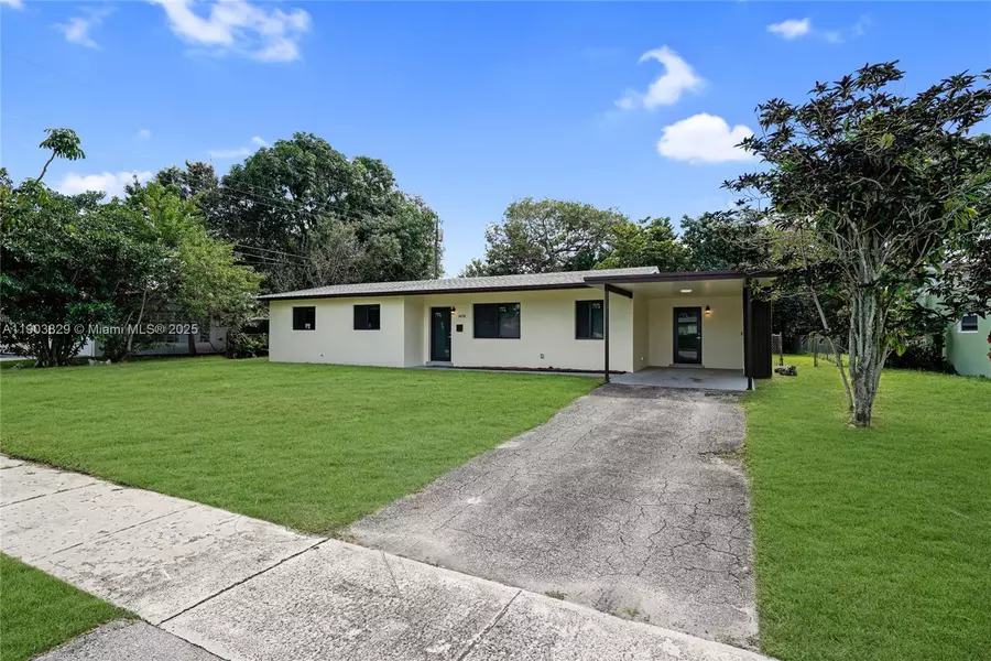 4670 NW 5th St #4670, Plantation, FL 33317